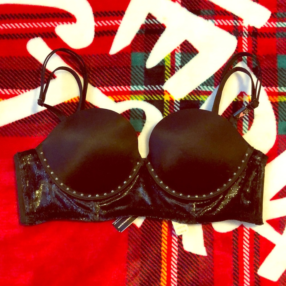 Victoria secret “VERY SEXY” bra